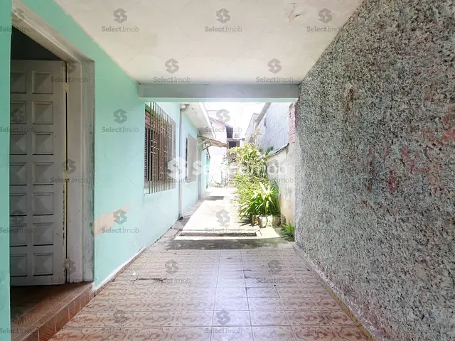 Casa com 272m² 4 quartos e 2 banheiros, à venda, no bairro Vila Guarani em Mauá