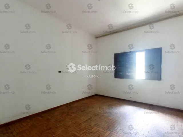 Casa com 272m² 4 quartos e 2 banheiros, à venda, no bairro Vila Guarani em Mauá