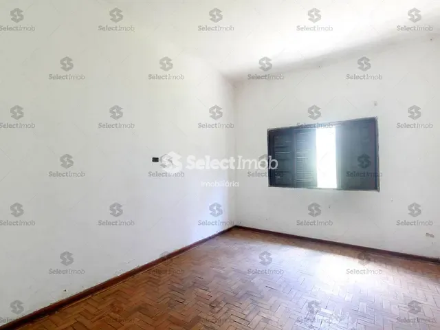Casa com 272m² 4 quartos e 2 banheiros, à venda, no bairro Vila Guarani em Mauá