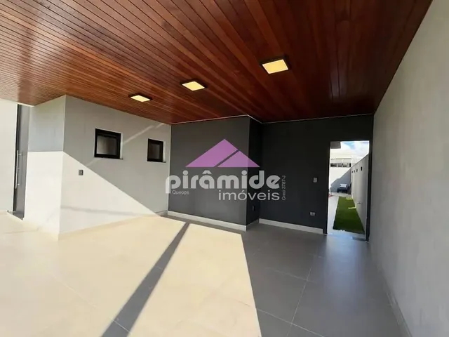 Casa com 231m² 3 quartos e 3 banheiros, à venda, no bairro Jardim Jacinto em Jacareí