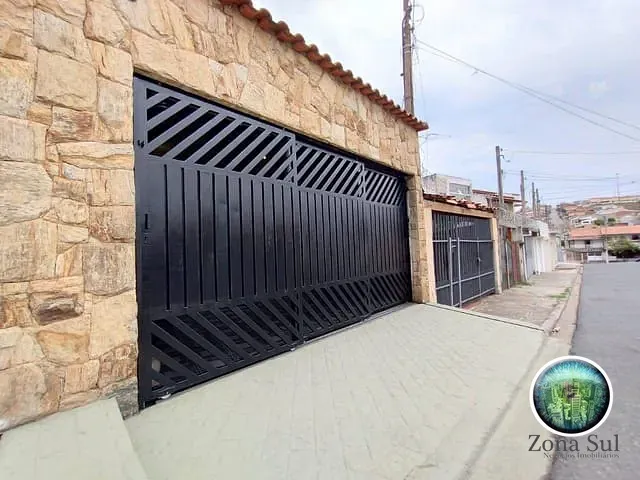 Casa com 300m² 3 quartos e 3 banheiros, à venda, no bairro Vila Garcia em Votorantim
