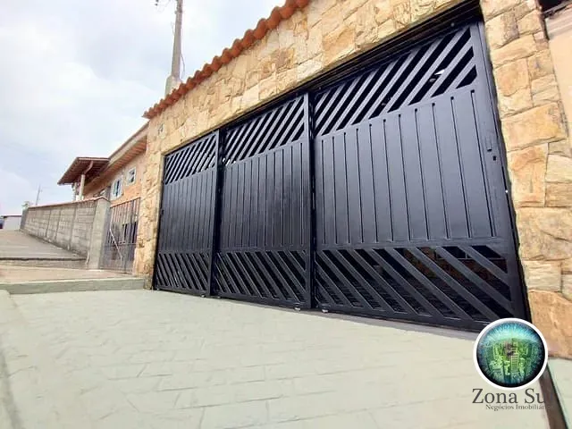 Casa com 300m² 3 quartos e 3 banheiros, à venda, no bairro Vila Garcia em Votorantim