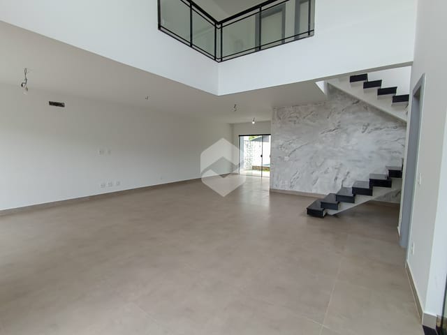 Casa 5 quartos e 6 banheiros, à venda, no bairro Recreio dos Bandeirantes em Rio de Janeiro