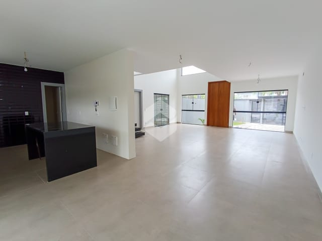 Casa 5 quartos e 6 banheiros, à venda, no bairro Recreio dos Bandeirantes em Rio de Janeiro
