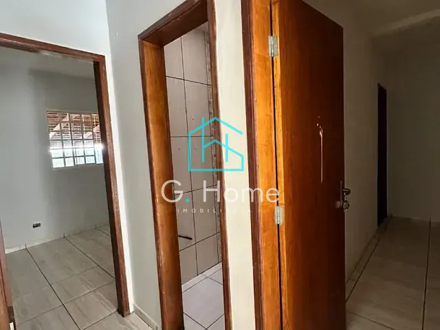 Casa com 250m² 4 quartos e 3 banheiros, à venda, no bairro Jardim Maria Celina em Londrina