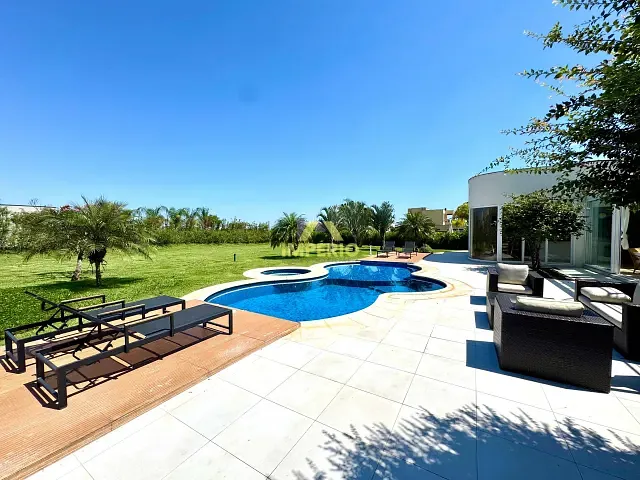 Casa com 2124m² 6 quartos e 9 banheiros, à venda, no bairro Loteamento Residencial Parque Terras de Santa Cecília em Itu