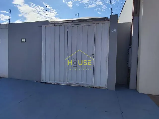 Casa 3 quartos e 2 banheiros, para alugar, no bairro Jardim Marim em Votuporanga