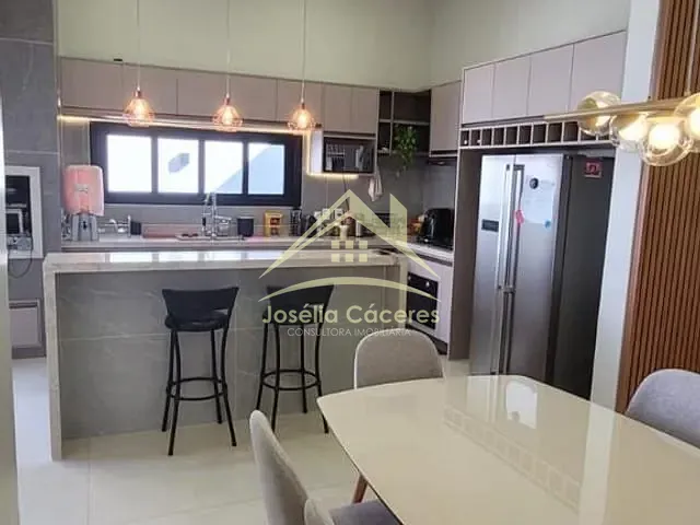 Casa 3 quartos e 4 banheiros, à venda, no bairro Condomínio Belvedere II em Cuiabá