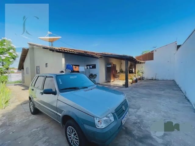 Casa 3 quartos e 2 banheiros, à venda, no bairro Morada do Ouro em Cuiabá