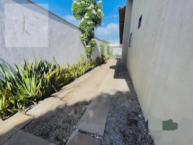 Casa 3 quartos e 2 banheiros, à venda, no bairro Morada do Ouro em Cuiabá