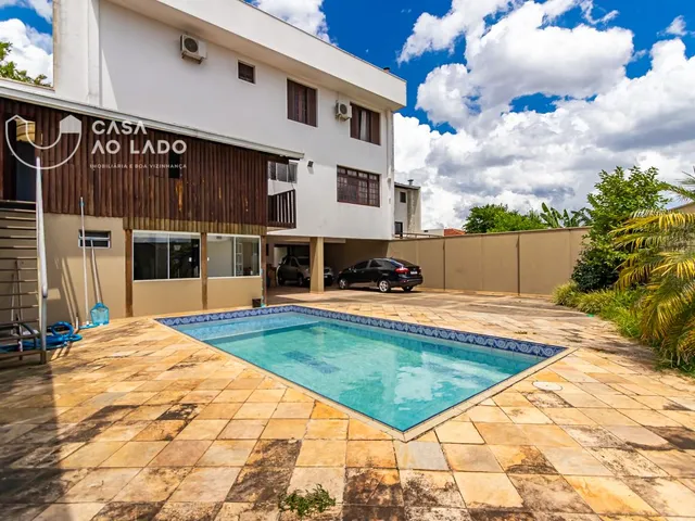 Casa 5 quartos e 9 banheiros, à venda, no bairro Guabirotuba em Curitiba