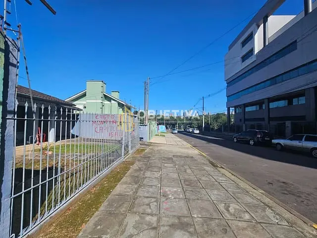 Casa com 300m² 3 quartos e 1 banheiro, à venda, no bairro Hamburgo Velho em Novo Hamburgo