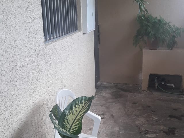 Casa com 250m² 2 quartos e 2 banheiros, à venda, no bairro Triângulo em Pindamonhangaba
