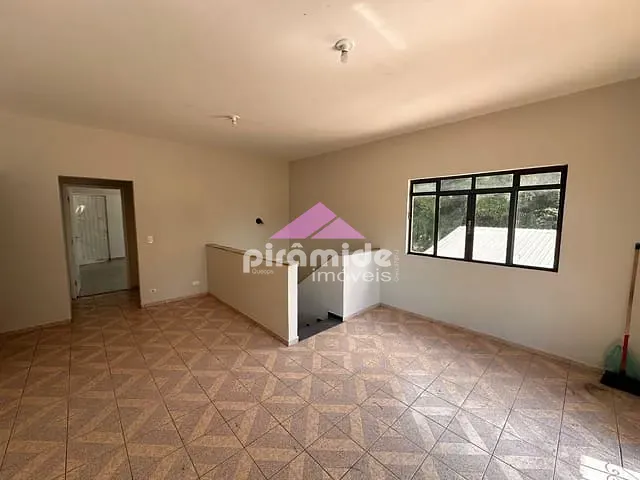 Casa com 90m² 4 quartos e 2 banheiros, para alugar, no bairro Palmeiras de São José em São José dos Campos