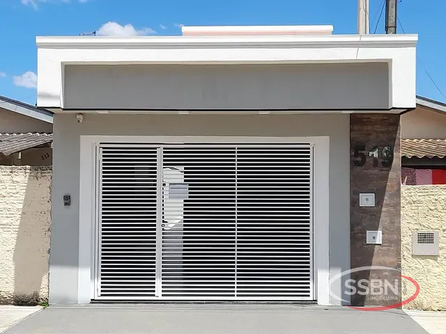 Casa 2 quartos e 2 banheiros, à venda, no bairro Vila Azenha em Nova Odessa