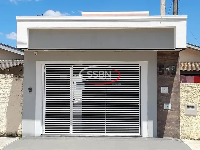 Casa 2 quartos e 2 banheiros, à venda, no bairro Vila Azenha em Nova Odessa