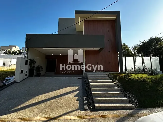 Sobrado com 405m² 4 quartos e 6 banheiros, à venda, no bairro Jardins Capri em Senador Canedo