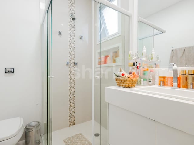 Casa com 483m² 4 quartos e 7 banheiros, à venda, no bairro Alphaville em Santana de Parnaíba