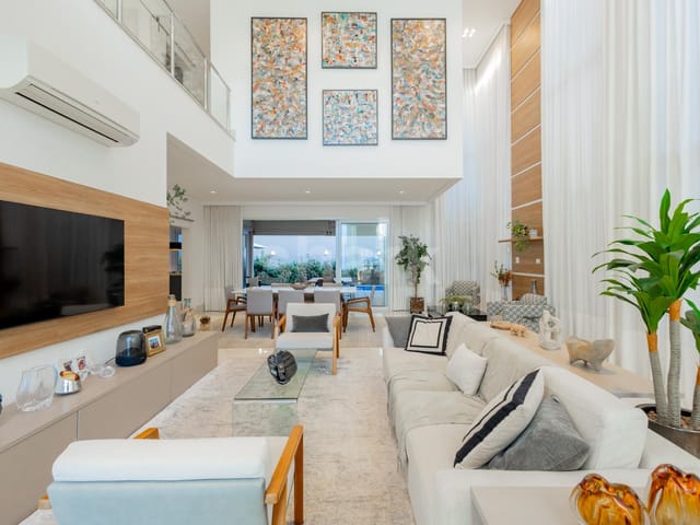 Casa com 483m² 4 quartos e 7 banheiros, à venda, no bairro Alphaville em Santana de Parnaíba