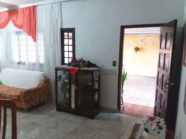 Casa com 290m² 3 quartos e 2 banheiros, à venda, no bairro Nova Gerti em São Caetano do Sul