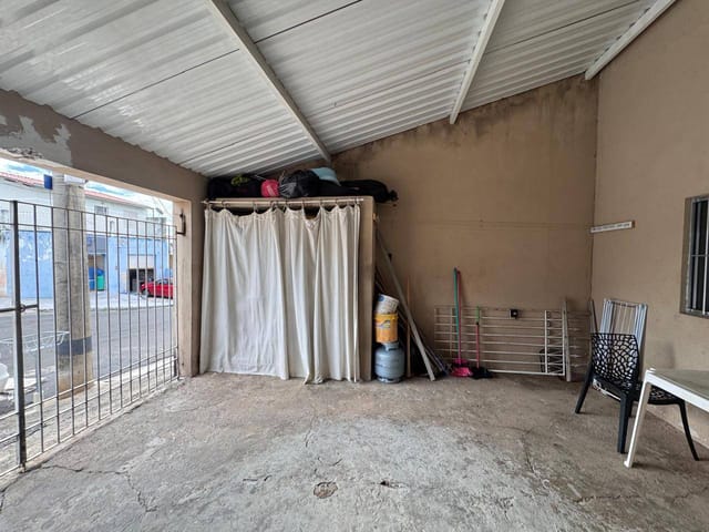 Casa com 125m² 2 quartos e 1 banheiro, à venda, no bairro Loteamento Residencial Novo Mundo em Campinas