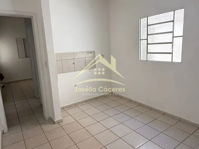 Casa com 200m² 3 quartos e 2 banheiros, à venda, no bairro Ikaray em Várzea Grande