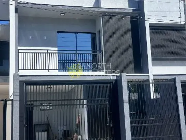 Casa com 120m² 3 quartos e 4 banheiros, à venda, no bairro Glória em Joinville