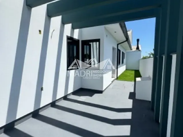 Casa com 85m² 3 quartos e 2 banheiros, à venda, no bairro Nova Palhoça em Palhoça