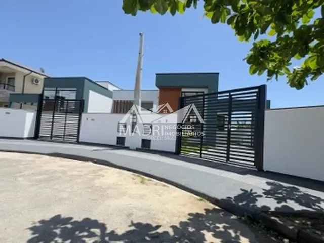 Casa com 85m² 3 quartos e 2 banheiros, à venda, no bairro Nova Palhoça em Palhoça
