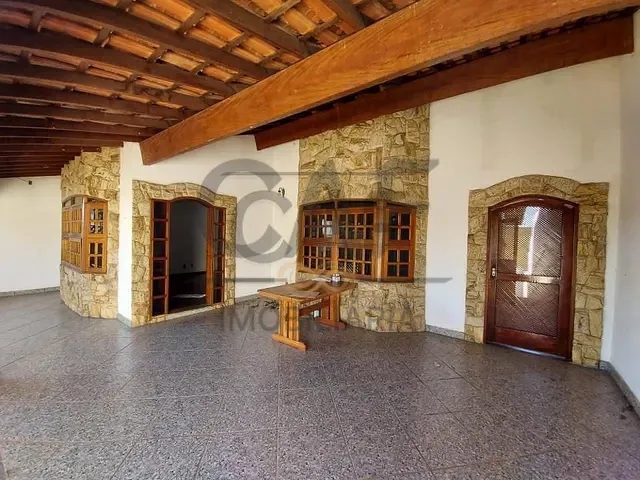 Casa com 315m² 3 quartos e 3 banheiros, à venda, no bairro Jardim Bela Vista em Jaguariúna