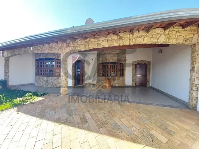 Casa com 315m² 3 quartos e 3 banheiros, à venda, no bairro Jardim Bela Vista em Jaguariúna