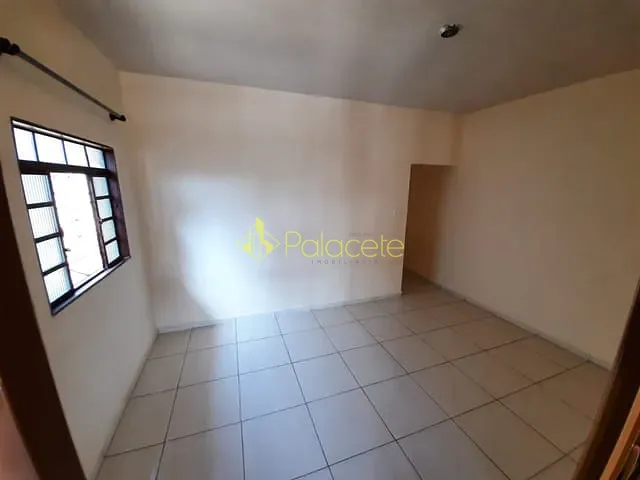Casa com 175m² 3 quartos e 1 banheiro, à venda, no bairro Vila Rica em Pindamonhangaba