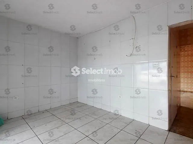 Casa com 60m², para alugar, no bairro Centro em Mauá