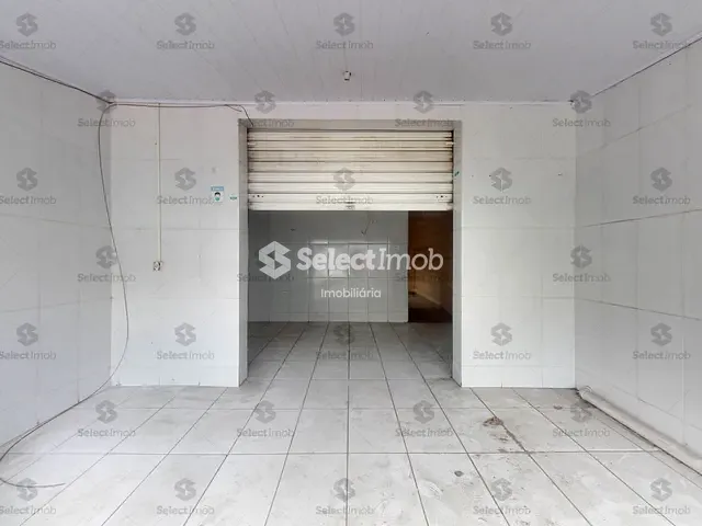 Casa com 60m², para alugar, no bairro Centro em Mauá