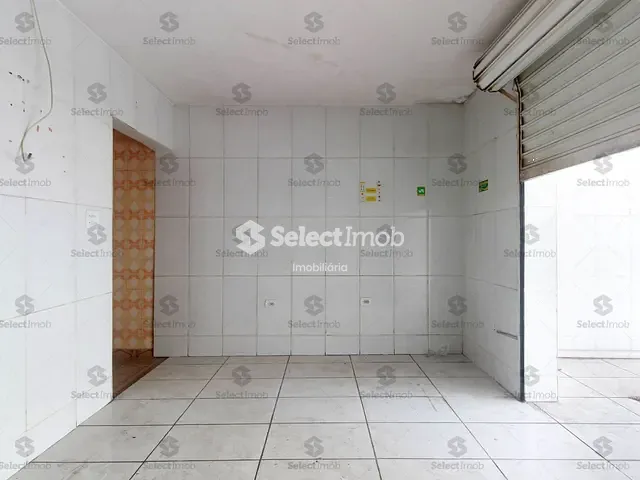 Casa com 60m², para alugar, no bairro Centro em Mauá