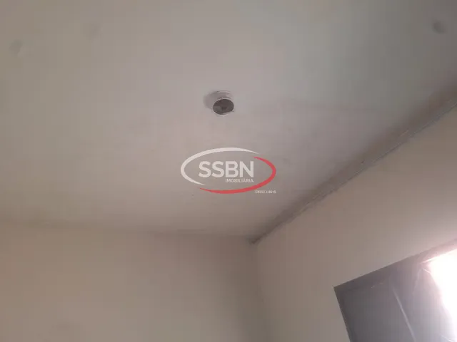 Casa 2 quartos e 1 banheiro, para alugar, no bairro Jardim Santa Rosa em Nova Odessa