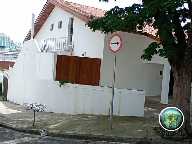 Casa com 406m², à venda ou para alugar, no bairro Campolim em Sorocaba