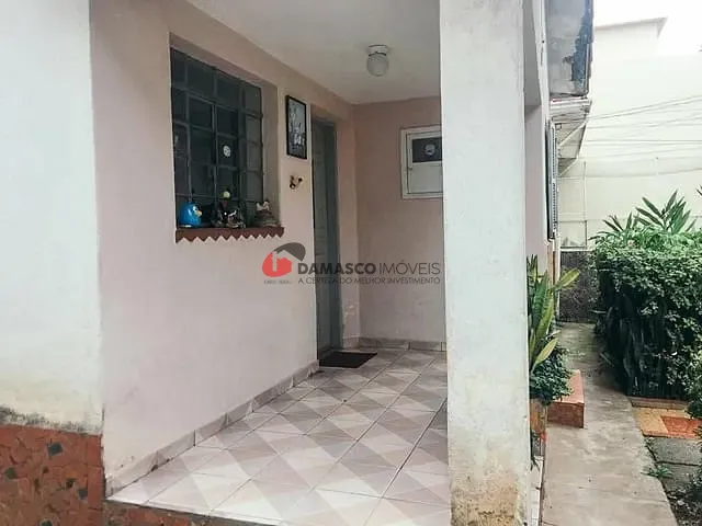 Casa com 500m² 2 quartos e 2 banheiros, à venda, no bairro Santa Maria em São Caetano do Sul