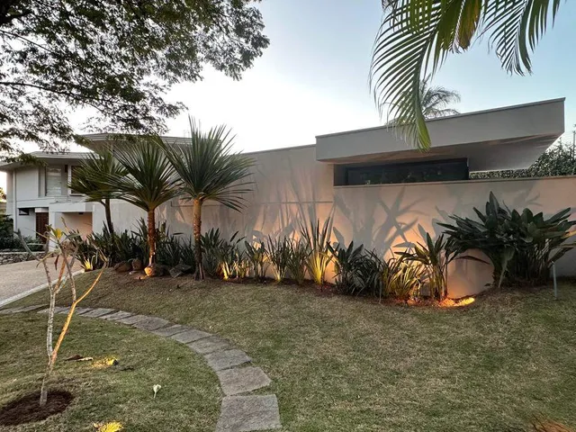 Casa com 998m² 5 quartos e 6 banheiros, à venda, no bairro Alphaville em Barueri