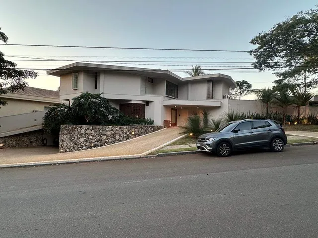 Casa com 998m² 5 quartos e 6 banheiros, à venda, no bairro Alphaville em Barueri