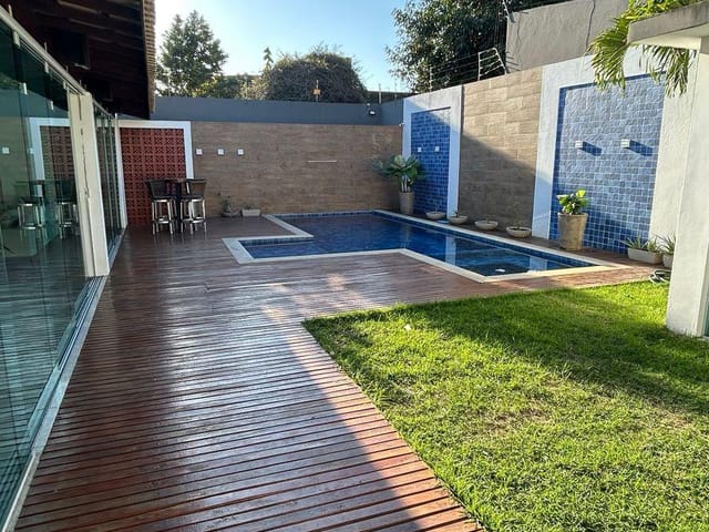 Casa com 432m² 3 quartos e 3 banheiros, à venda, no bairro Parque Turf Club em Campos dos Goytacazes