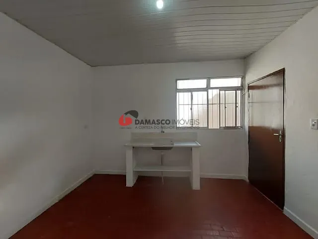Casa 1 quarto e 1 banheiro, para alugar, no bairro Cerâmica em São Caetano do Sul
