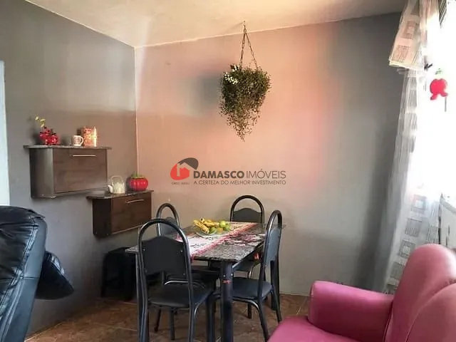 Casa com 152m² 2 quartos e 1 banheiro, à venda, no bairro Vila Miranda em Itaquaquecetuba