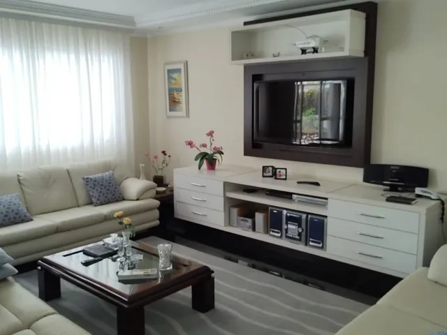 Casa com 580m² 4 quartos e 6 banheiros, para alugar, no bairro Alphaville em Barueri