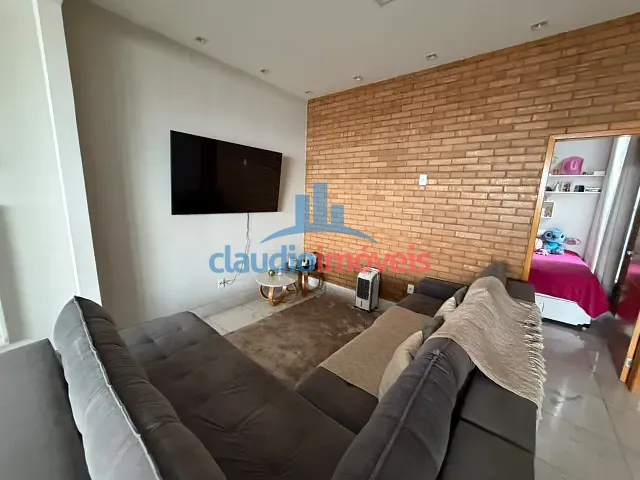 Casa 2 quartos e 2 banheiros, à venda, no bairro Vila Orlandelia em Barra Mansa