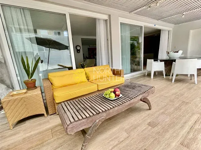 Casa com 450m² 5 quartos e 6 banheiros, para alugar, no bairro Jurerê em Florianópolis