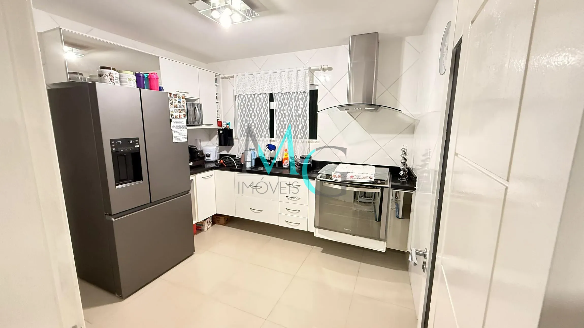 Casa, 4 quartos, 240 m² - Foto 6