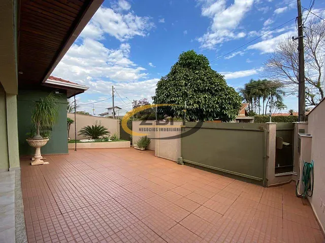 Casa com 360m² 4 quartos e 3 banheiros, à venda, no bairro Califórnia em Londrina