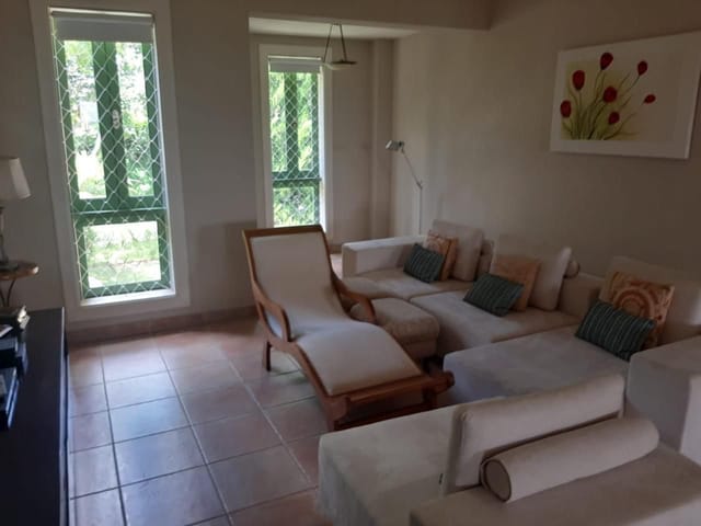 Casa com 3380m² 5 quartos e 5 banheiros, à venda ou para alugar, no bairro Condomínio Quinta da Baroneza II em Bragança Paulista