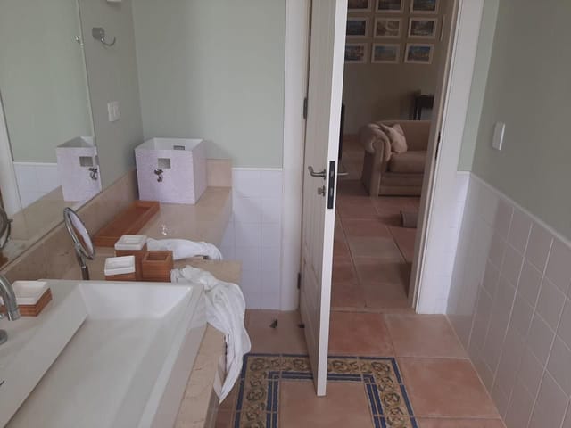 Casa com 3380m² 5 quartos e 5 banheiros, à venda ou para alugar, no bairro Condomínio Quinta da Baroneza II em Bragança Paulista